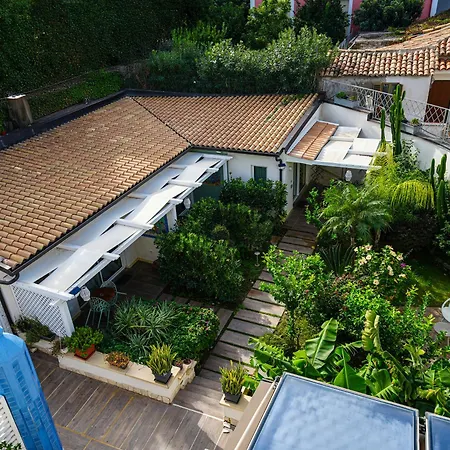 Casa de hóspedes Adua 2*